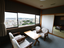 【温泉】坪庭露天風呂付和室（洋間イメージ）