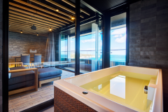 【新設】高層階アウトドアリビング＋天空の寝床／サウナ＋温泉半露天（専用フロア／独立部屋／５、６F）