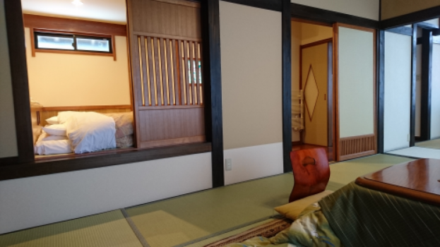 ベッド対応のお部屋201
