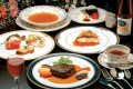 夕食一例（大人）。魚料理・肉料理両方楽しめる欧風コースディナー。