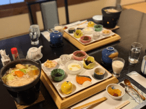 冬のご朝食（一例）　ほうとう鍋・茶碗蒸しなど