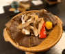 秋の精進会席【強肴】
(茸と厚揚げの朴葉焼き) 秋の精進会席【強肴】
(茸と厚揚げの朴葉焼き)