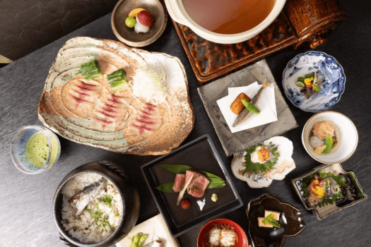 旬の食材を使った料理長特選懐石料理　※お料理は一例です。