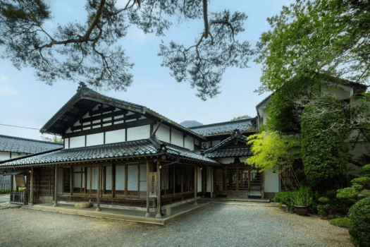 *【外観】当館は国の登録有形文化財に登録されております。 *【外観】当館は国の登録有形文化財に登録されております。