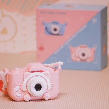 今なら「トイカメラ」プレゼント☆（※１予約につきお一つ差し上げております）