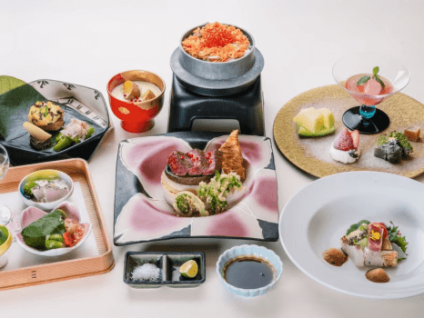 【春】人気アメニティ付き女子旅プラン☆「春の特選スイーツ」「鮭といくらの土鍋ご飯」付き特別会席