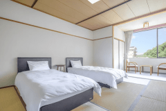 *【和室ベッドルーム】ベッドでゆっくり休める畳のお部屋