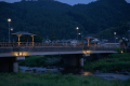*【周辺観光】夕暮れの温泉街に灯りがともる橋 *【周辺観光】夕暮れの温泉街に灯りがともる橋
