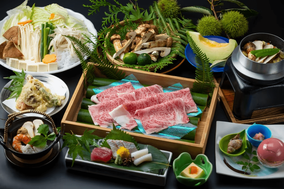 国産松茸を使用(一部)した会席です。
※国産松茸は、時期により産地が変わります。 国産松茸を使用(一部)した会席です。
※国産松茸は、時期により産地が変わります。