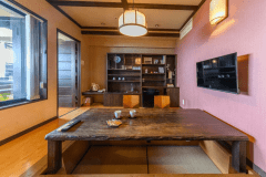 Executive Satoyama Room (Japanese-Western Style, Enameled Cast-Iron Bathtub)