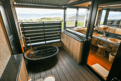 Executive Satoyama Room (Japanese-Western Style, Enameled Cast-Iron Bathtub)