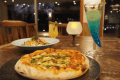 ダイニング＆バー「ゆすらうめ」 本格ピザや近江牛、夜カフェを気軽に（イメージ）