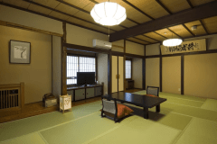 12畳以上和室「梅の間」
