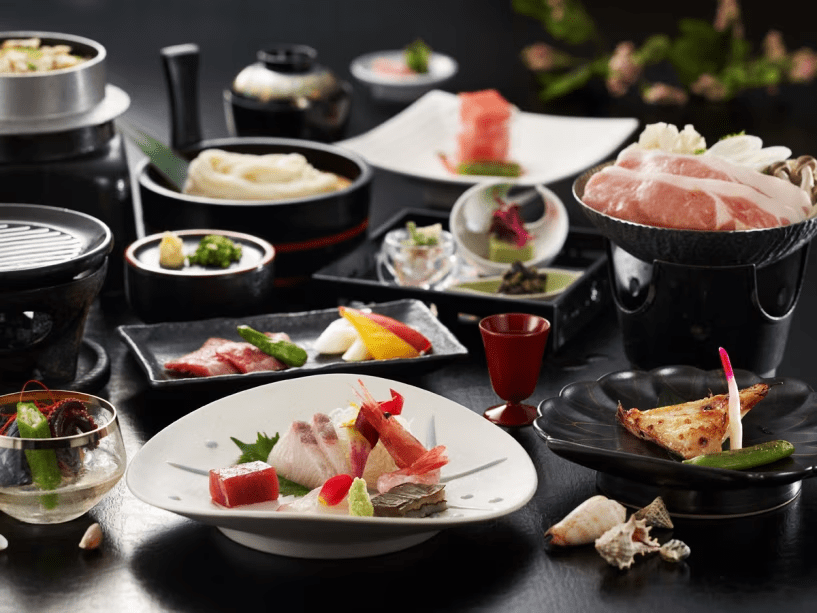 【スタンダード】富山県知事より｢食の匠｣に認定された料理長監修　旬菜旬魚を堪能できる「万葉の膳」