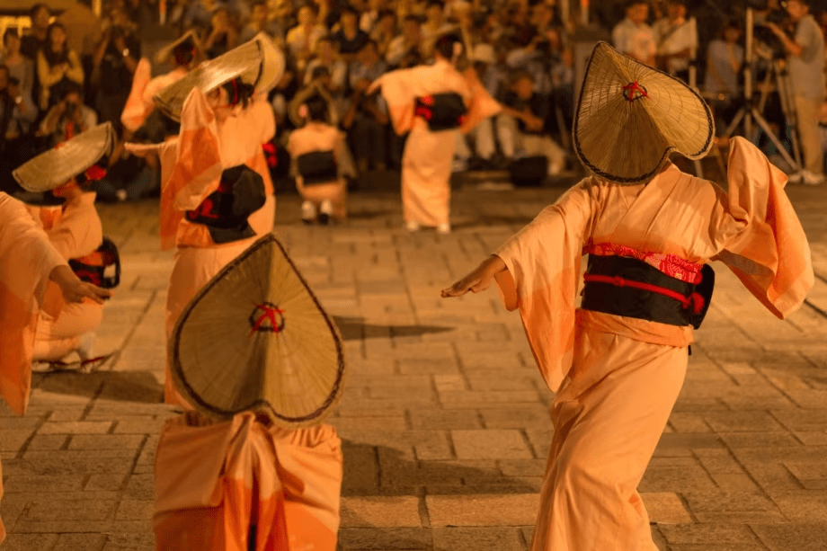 【おわら風の盆】往復送迎いたします！富山が誇る300年以上の歴史を持つ伝統行事に酔いしれる特別プラン