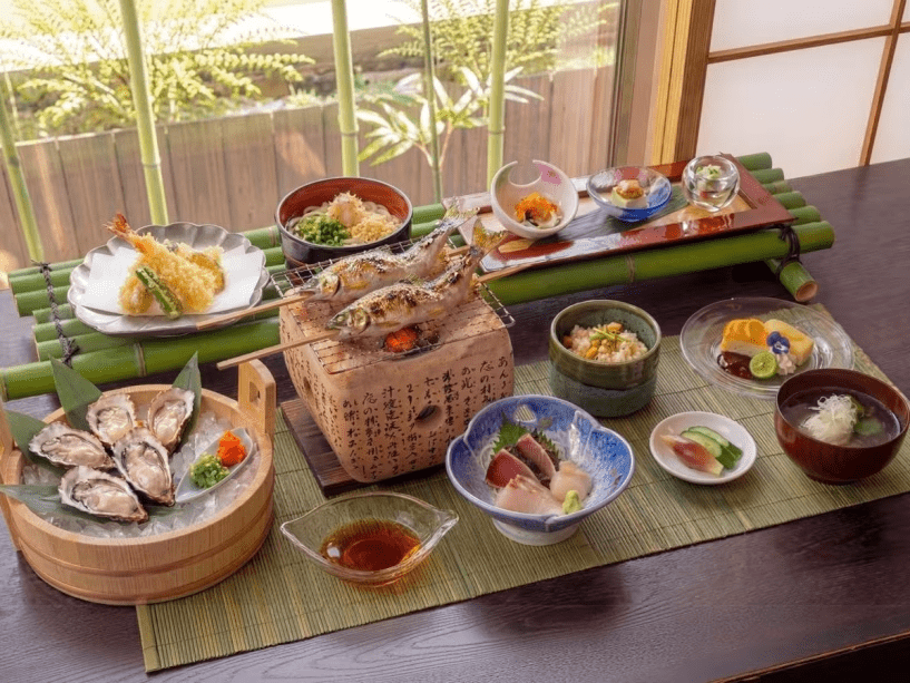 【期間限定】清流の女王「鮎」と濃厚でクリーミーな「岩牡蠣」を味わう「越中涼味　若鮎と岩牡蠣膳」