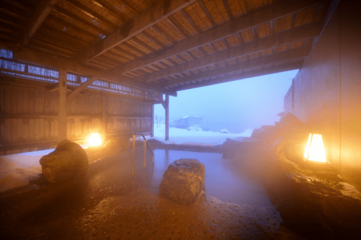 風情ある日没の露天風呂