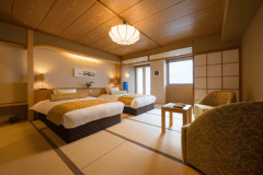 日本海を一望できる「海側和室ツインベッド」で寛ぎのひと時をお過ごしください