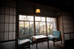 【本館】大部屋（1室6名様まで）※喫煙可