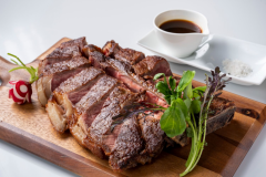 【プレミアムディナーコース】乾杯シャンパン付き。熟成肉のステーキ&信州野菜、軽井沢の味覚を味わい尽くす 【プレミアムディナーコース】乾杯シャンパン付き。熟成肉のステーキ&信州野菜、軽井沢の味覚を味わい尽くす