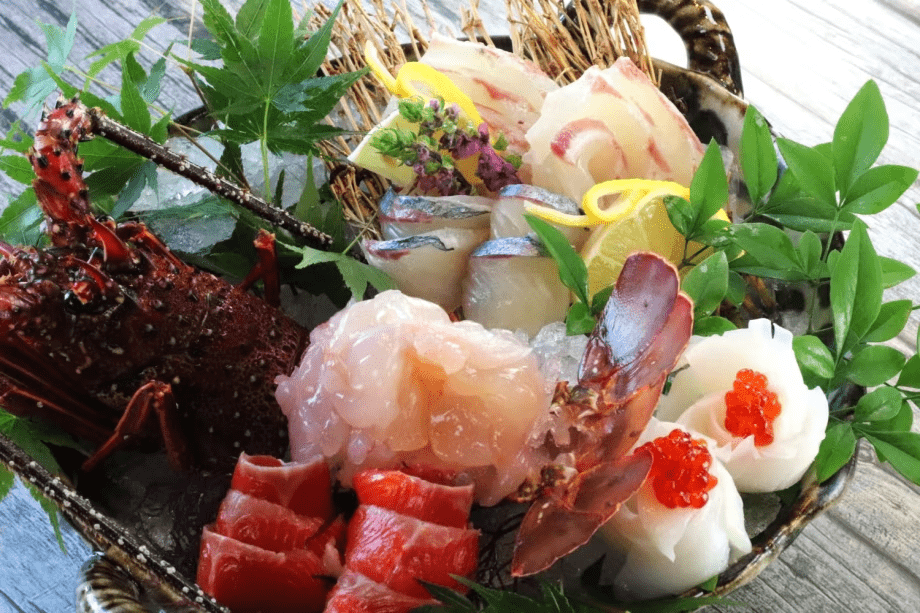【料理長おすすめ】天草美味饗宴会席プラン《夕食個室》伊勢・天然魚・鮑《家族湯利用付き》