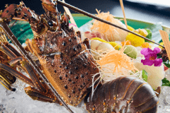 夕食一例（伊勢海老）