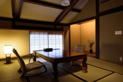 西の間　和室
