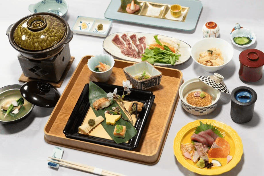 [Prepayment by credit card only / Non-refundable] Dinner and breakfast included plan: "Tenpai Kaiseki" - creative cuisine featuring seasonal ingredients.