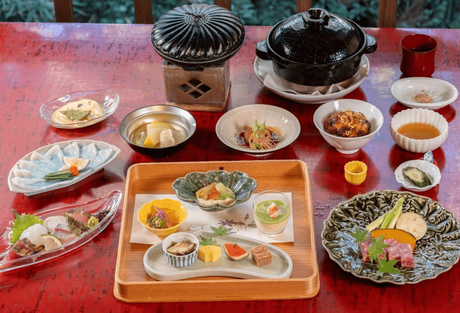 【僅限事先信用卡支付 / 不可退款】含晚餐和早餐方案【附時令特別加菜&rdquo;四王寺會席&rdquo;】