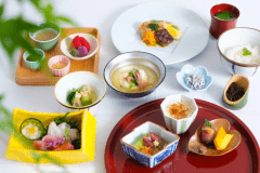 【夕食】四季折々の創作料理”天拝会席”