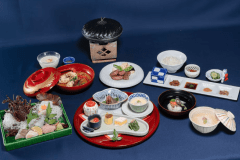 旬の特別一品付&rdquo;四王寺会席&rdquo;※写真は3月料理です