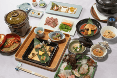 【個室利用 11:30～16:00】料理長厳選・至福の一席「宝満会席」＋ご入浴（大浴場）
