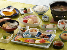 【全プラン共通　朝食】富山産コシヒカリや県産食材を多く取り入れたおがわの朝ごはんです