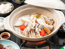 【タラ鍋膳】新鮮なタラの旨味と特製出汁が冷えた体を優しく温めます