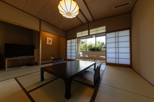 【本館／木造】和室8畳+広縁＜2階＞【34平米】