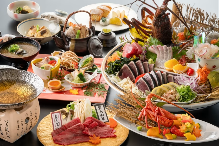 【旬彩物語／秋麗コース】地物伊勢海老をメインに土佐あかうしと黒毛和牛の食べ比べをしゃぶしゃぶで堪能。