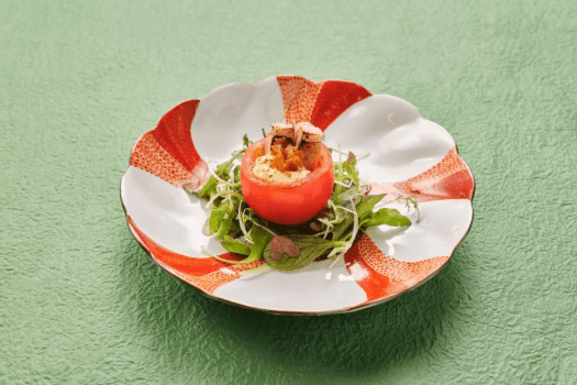 【時肴】しまんとターキーのトマト釜焼きに国産からすみの香り、しば漬けタルタルが旨みを重ねます。