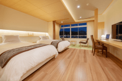 【天誠スーペリアツイン】ベッドと空間を分け畳スペースも設けた和の趣を感じることのできる客室