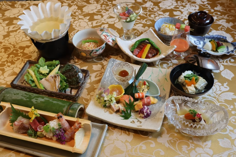 【特別懐石】～料理長お薦めの季節の懐石プラン～