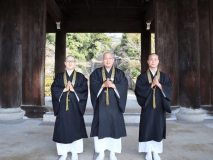 知恩院境内参拝ツアープラン【僧侶の案内でめぐる】