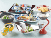 朝食イメージ。「東郷湖の鬼しじみの味噌汁」大きさ日本一と言われる希少なしじみ。濃厚な旨味が一杯のお椀に凝縮される。