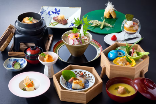 紬会席（2025年　6/25～8/5）