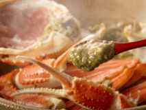 【名物カニ料理】漁師考案！少量の秘伝出汁で蒸し上げるため、濃厚凝縮！完全オリジナル料理です！