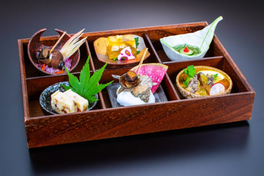 【季節の会席料理】旬の味覚箱前菜6点盛り合せ（2025年9月末迄）