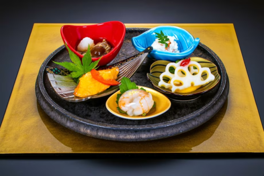 【スタンダードプラン】四季を味わう会席と心和む温泉で癒される安らぎのひととき（1泊2食）