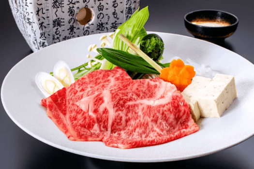 【季節の会席料理】山形牛と山菜の出汁鍋