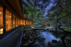 【日本庭園】四季の移ろいを豊かに演出する日本庭園です。