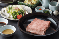 宮島弥山の原生林から湧き出る名水で味わう、広島ブランド牛「比婆牛志ゃぶ々会席」プラン