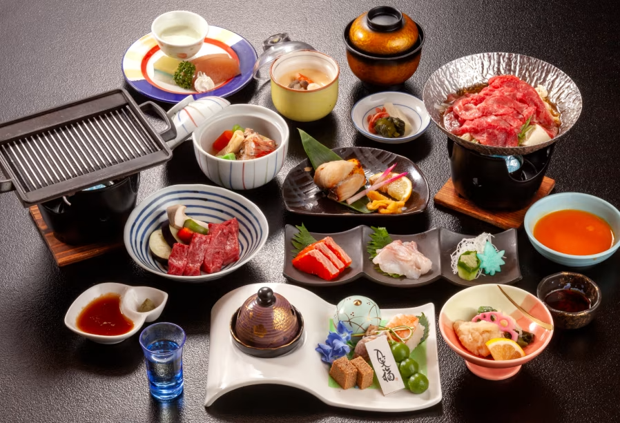 飛騨牛ステーキをはじめ山海の会席料理を頂けます。