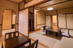 【愛犬宿泊可】＜食事処＞和室2間+広縁付き（バス無）